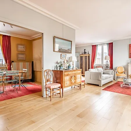 Veeve - A Romance In Rouge Apartment *