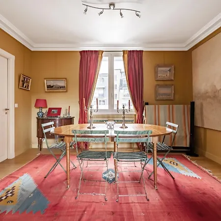 Veeve - A Romance In Rouge * Paris